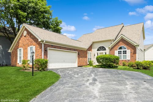 36230 N Old Creek Ct, Gurnee, IL, 60031-4504 | Card Image