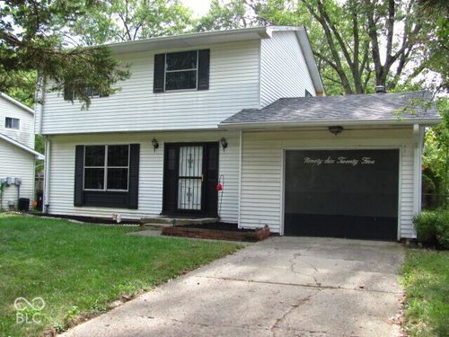 9625 Pepperidge Dr, Indianapolis, IN, 46235-1166 | Card Image
