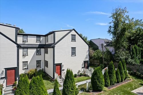 d-17 Bank St, Warwick, RI, 02888 | Card Image