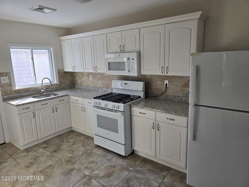 420 S Saint Thomas Drive, Toms River, NJ, 08757 | Card Image