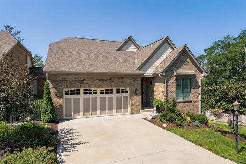 14-100 Huntemann Ln, Fort Thomas, KY, 41075-6402 | Card Image