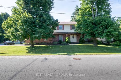 6 Iroquois Ave, Brighton, ON, K0K1H0 | Card Image