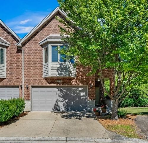 1515 Stonegate Mnr, Mount Prospect, IL, 60056-1075 | Card Image