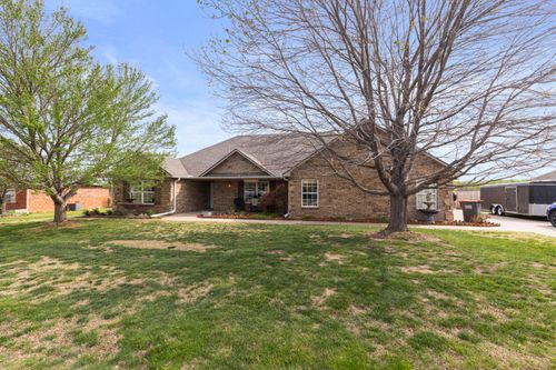 1800 Estates Dr, Grove, OK, 74344-3358 | Card Image