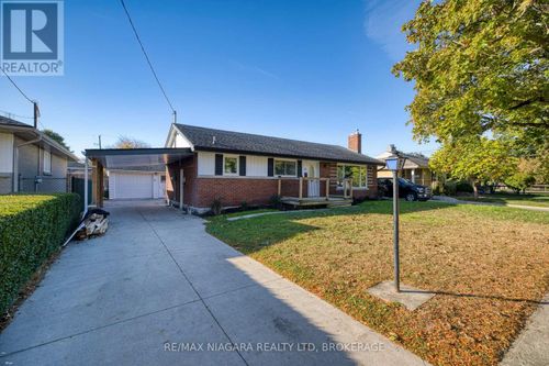 6 Broadmore Ave, St. Catharines, ON, L2M6A5 | Card Image