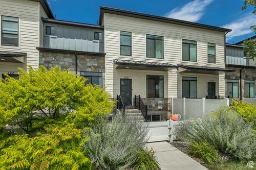 126 E 7085 S, Midvale, UT, 84047-1576 | Card Image