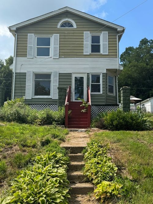 2114 Telegraph Rd, Davenport, IA, 52804-4143 | Card Image