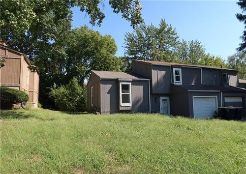 9525 Manning Ave, Kansas City, MO, 64134-2230 | Card Image