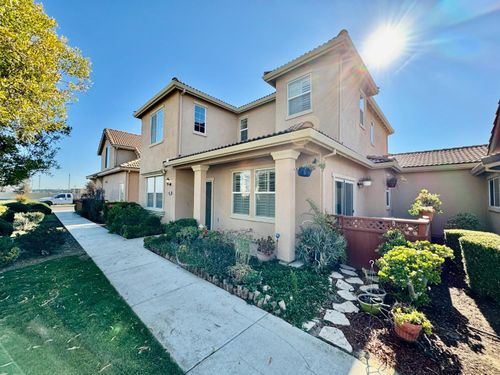 543 Machado Street, Los Banos, CA, 93635 | Card Image