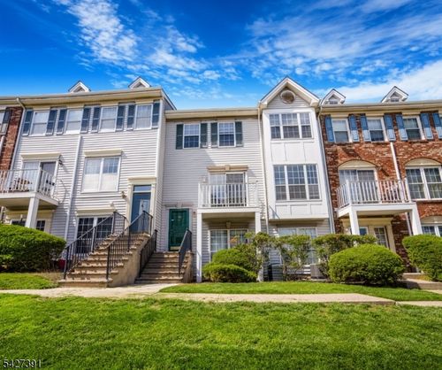 166 Sapphire Ln, Franklin Park, NJ, 08823-1637 | Card Image