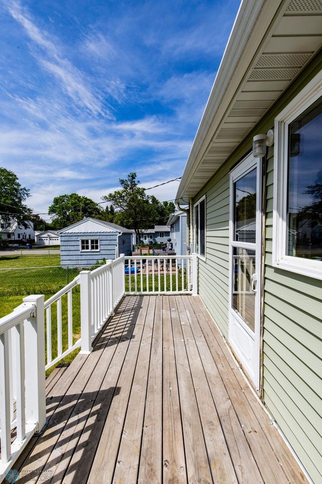 Deck | Image 32