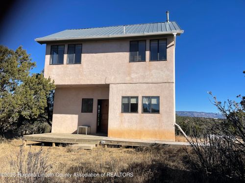 137 Lavano Dr, Capitan, NM, 88316 | Card Image