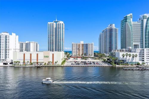 810-600 Parkview Dr, Hallandale Beach, FL, 33009-2974 | Card Image