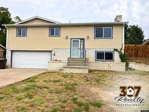 337 Rio Vista Rd, Torrington, WY, 82240-1707 | Card Image