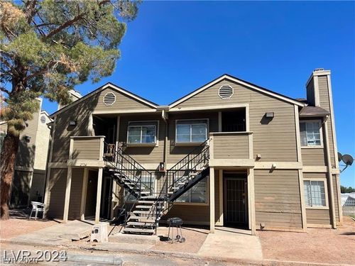 2707 Aarondavid Dr, Las Vegas, NV, 89121-7564 | Card Image