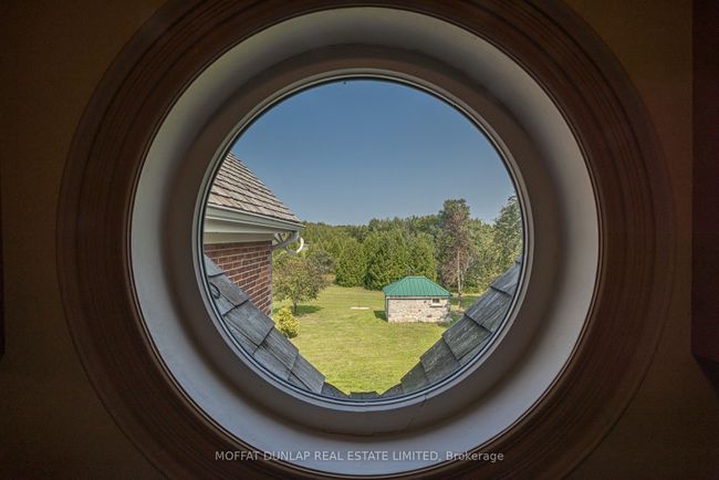 16089 Shaws Creek Rd, House other with 3 bedrooms, 3 bathrooms and 10 parking in Caledon ON | Image 22