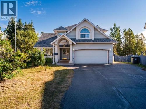 9 Wren Pl, Whitehorse, YT, Y1A5X5 | Card Image