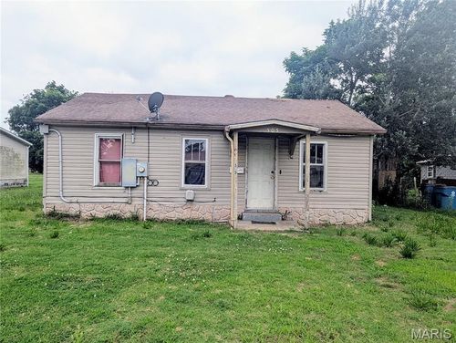 505 S Kimball St, Malden, MO, 63863-2332 | Card Image