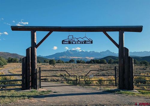 950 County Road 10, Ridgway, CO, 81432-9602 | Card Image