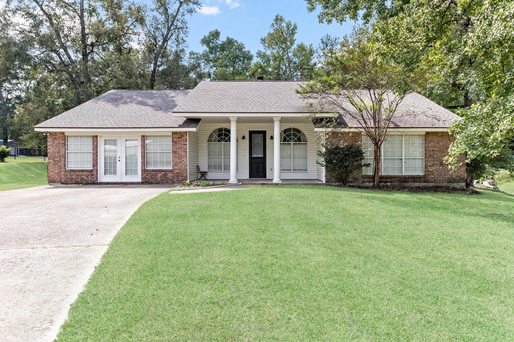 Briaroak Cir, Lumberton, TX 77657