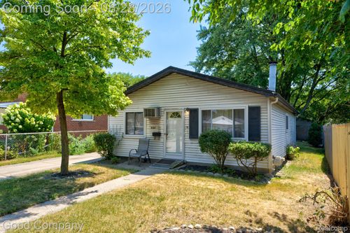 680 E Annabelle Ave, Hazel Park, MI, 48030-1234 | Card Image