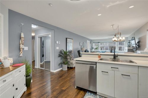 105-350 Island Highway S, Campbell River, BC, V9W1A5 | Card Image