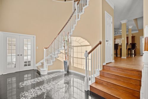 6108 Cape Coral Dr, Austin, TX, 78746-7213 | Card Image