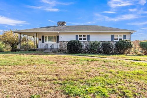 119 Albee Rd, Uxbridge, MA, 01569-1913 | Card Image