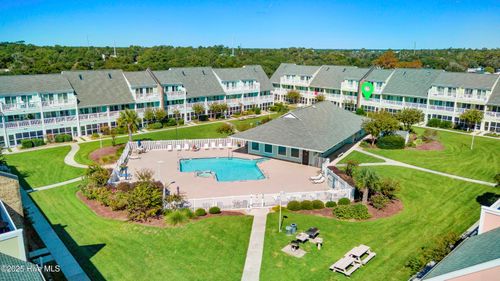 h206-9201 Coast Guard Rd, Emerald Isle, NC, 28594-2432 | Card Image