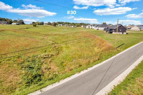 2694 Whispering Oaks Ln, Cookeville, TN, 38501-2516 | Card Image