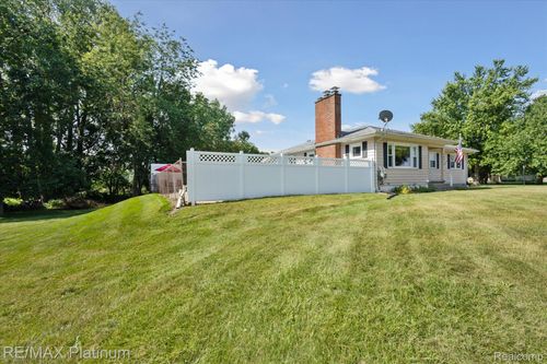 5001 Dexter Trail Road, Stockbridge Township, MI, 49285 | Card Image