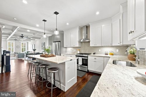 3228 Foster Ave, BALTIMORE, MD, 21224-4019 | Card Image