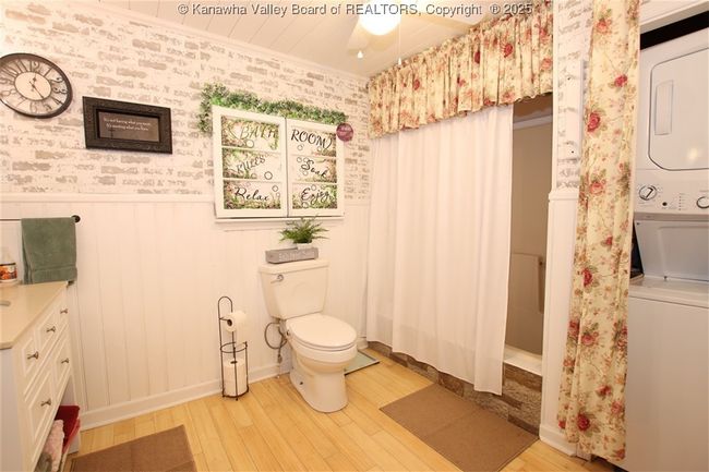 960 Grandview Rd, House other with 4 bedrooms, 3 bathrooms and null parking in Daniels WV | Image 31