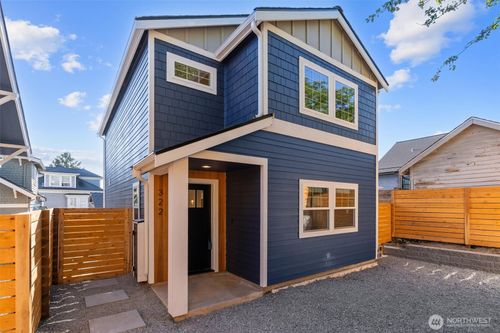 322 Nw 51st St, Seattle, WA, 98107-3523 | Card Image