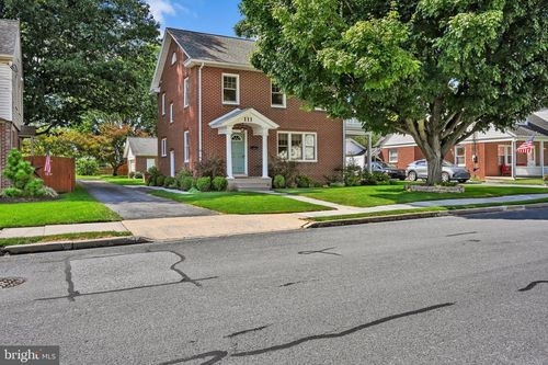111 S Locust Street, MYERSTOWN, PA, 17067 | Card Image