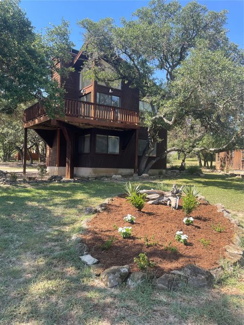 334 Coventry Rd, Spicewood, TX, 78669-3120 | Card Image