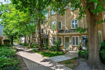 127 - 2110 Cleaver Ave, Condo with 2 bedrooms, 1 bathrooms and 2 parking in Burlington ON | Image 2