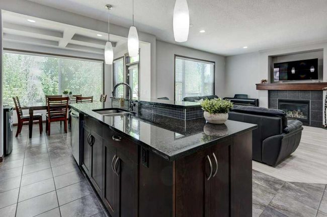 34 Chaparral Valley Place Se, House other with 5 bedrooms, 4 bathrooms and 4 parking in Calgary AB | Image 19