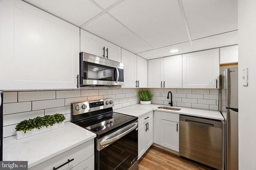 1-117 Railroad Avenue, WEST GROVE, PA, 19390 | Card Image