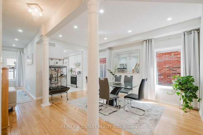 19 Coronet St, House other with 4 bedrooms, 4 bathrooms and 4 parking in Stouffville ON | Image 9