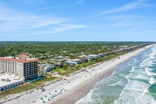 553 David St, Atlantic Beach, FL, 32233-4041 | Card Image