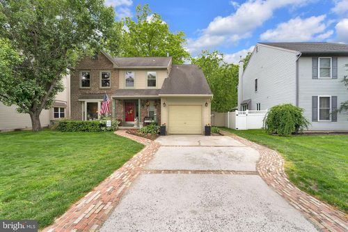 204 Shires Way, Egg Harbor Township, NJ, 08234-4824 | Card Image