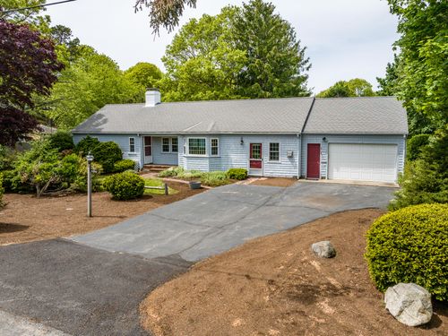 8 Paine Rd, South Yarmouth, MA, 02664-2215 | Card Image