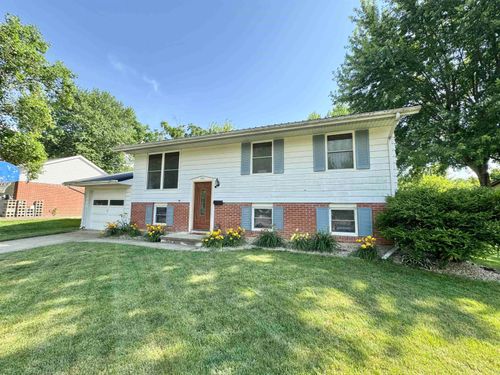 944 Tulip Dr, Peru, IN, 46970-3012 | Card Image