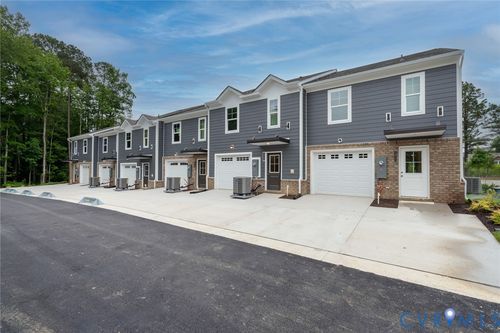 t-4-7400 Hancock Crest Way, Chesterfield, VA, 23832 | Card Image
