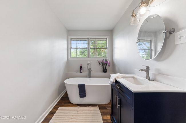 2nd Bedroom en suite bath | Image 23