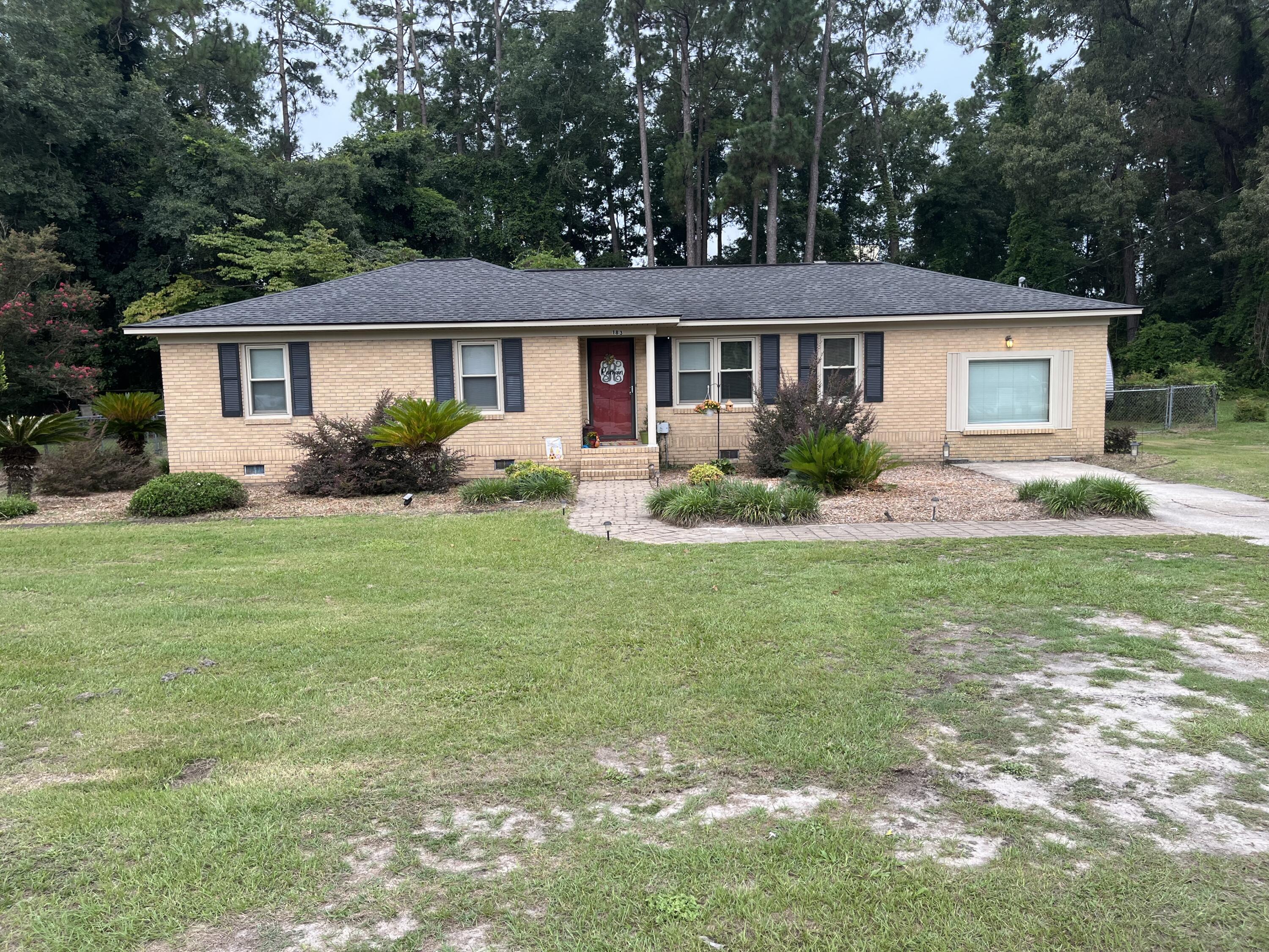 Dandridge Rd, Walterboro, SC 29488