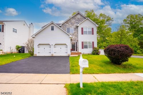 2 Danberry Ln, Bridgewater, NJ, 08807-5674 | Card Image