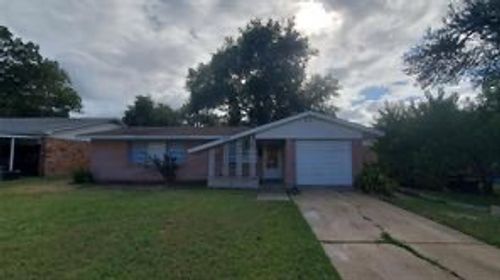 8840 Milverton Dr, Dallas, TX, 75217-2016 | Card Image