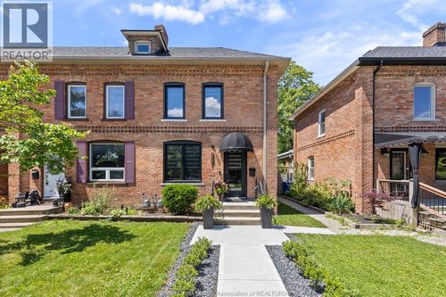 887 Monmouth Rd, Windsor, ON, N8Y3L5 | Card Image